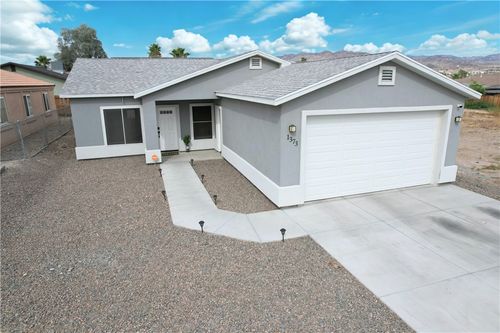 1373 Verde Dr, Bullhead City, AZ, 86442-6672 | Card Image