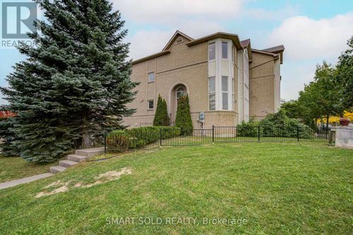 247 Shirley Dr, Richmond Hill, ON, L4S1T9 | Card Image