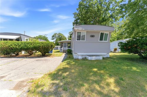 3 Lane 7, Coventry, RI, 02816-7043 | Card Image