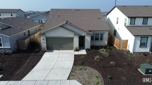 9007 Miranda Garden St, Bakersfield, CA, 93311-8302 | Card Image