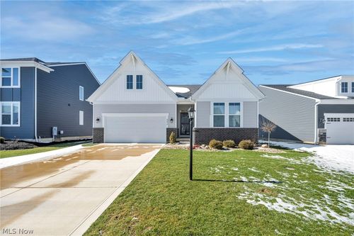 8896 Firethorne Dr, Columbia Station, OH, 44028-9288 | Card Image