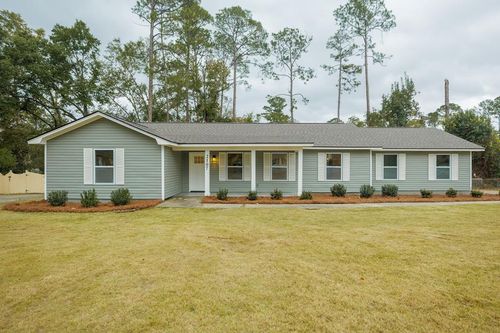 2107 Northwood Cir, Valdosta, GA, 31602-2248 | Card Image