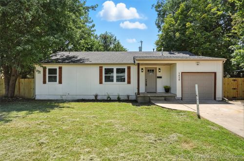 1416 E 50th St, Tulsa, OK, 74105-4737 | Card Image