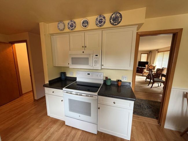 1300 Park Hill Drive, House other with 3 bedrooms, 2 bathrooms and null parking in GRESHAM WI | Image 12