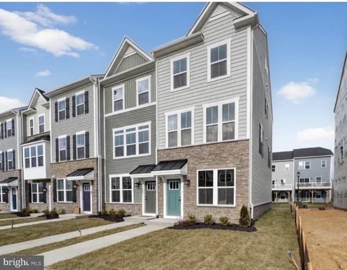 4945 Dunhaven Dr, FREDERICKSBURG, VA, 22408-7930 | Card Image