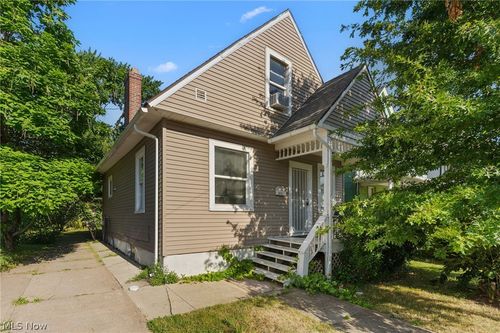 2032 W 104th Street, Cleveland, OH, 44102 | Card Image