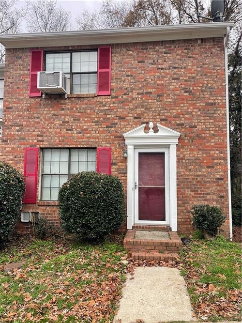 6938 Oakhill Cir, Austell, GA, 30168-6852 | Card Image