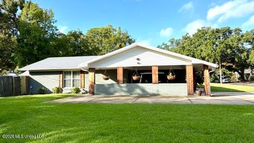 906 Columbus Drive, Pascagoula, MS, 39567 | Card Image