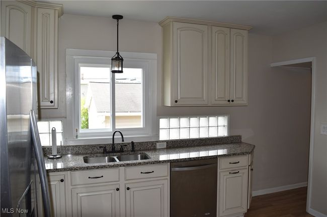 200 W 40 Th St, House other with 3 bedrooms, 2 bathrooms and null parking in Shadyside OH | Image 4