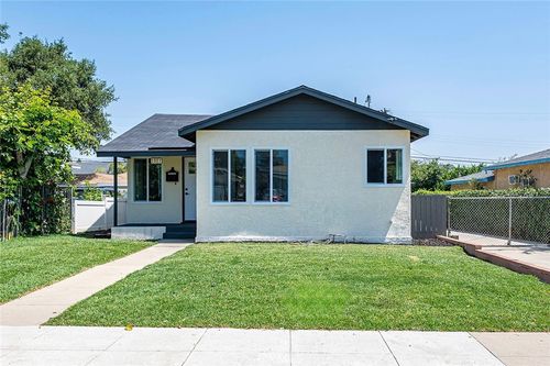 1021 W 5th St, Corona, CA, 92882-1807 | Card Image
