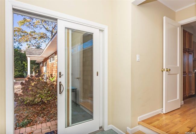 5 Bay Shore Dr, House other with 3 bedrooms, 2 bathrooms and null parking in Shelter Is Ht NY | Image 8