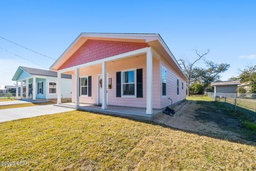 523 Spring Ave, Panama City, FL, 32401-4743 | Card Image
