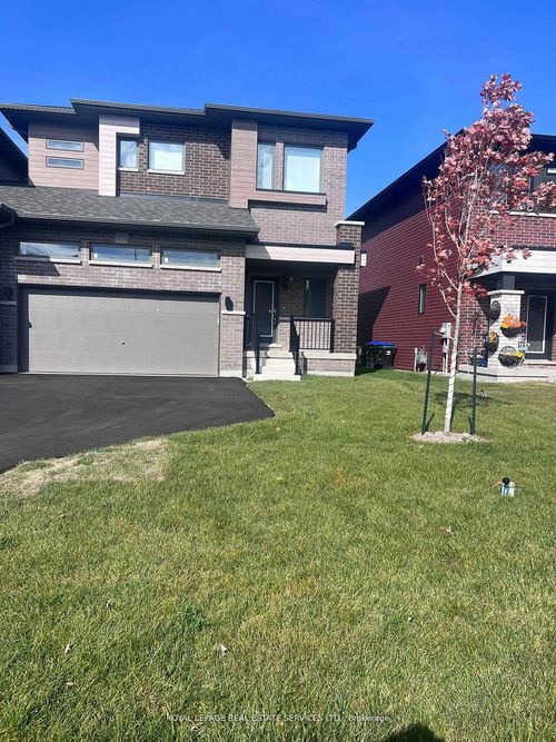 3034 Av Sandy Acres, Severn, ON, L3V8P8 | Card Image