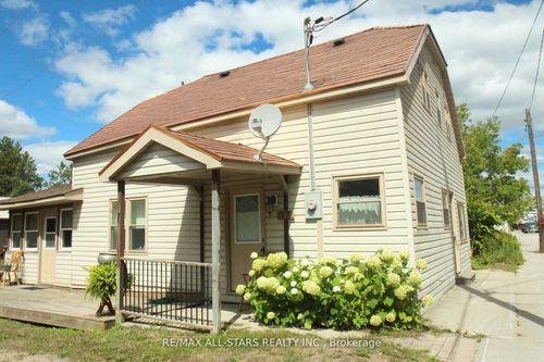 77 Bobcaygeon Rd, Minden, ON, K0M2K0 | Card Image