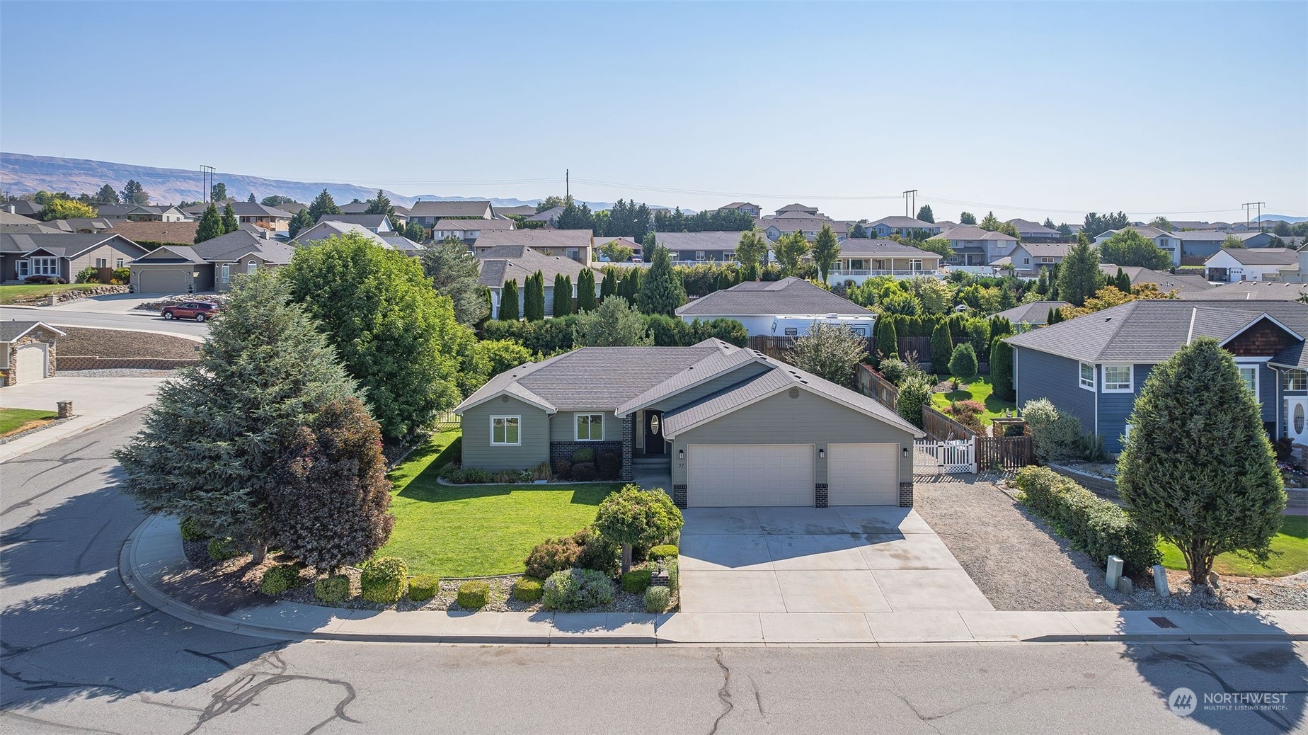 Makenna Ln, East Wenatchee, WA 98802
