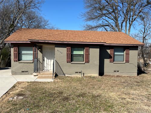 1321 Woodcrest Dr, Mesquite, TX, 75149-6328 | Card Image