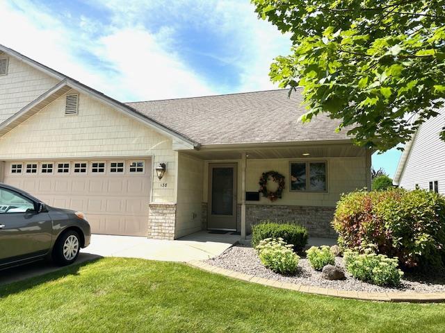 Somerset Ln, Kimberly, WI 54136