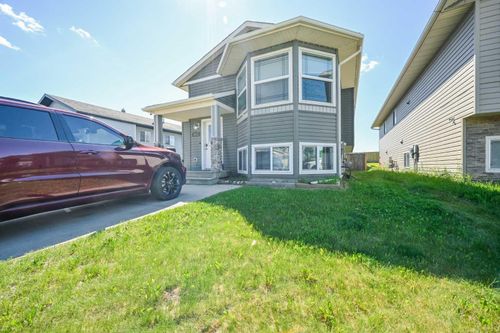 7018 90 St, Grande Prairie, AB, T8X0C1 | Card Image