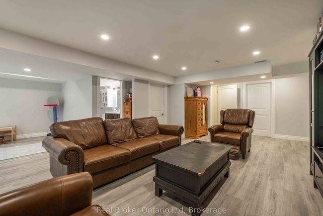 315 Telford Trail, Condo with 2 bedrooms, 4 bathrooms and 2 parking in Kemble ON | Image 28