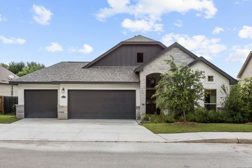 28210 Versant Hls, Boerne, TX, 78015-5082 | Card Image