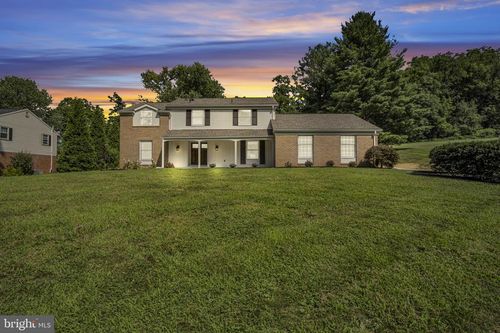2357 Fruitville Pike, LANCASTER, PA, 17601-3241 | Card Image