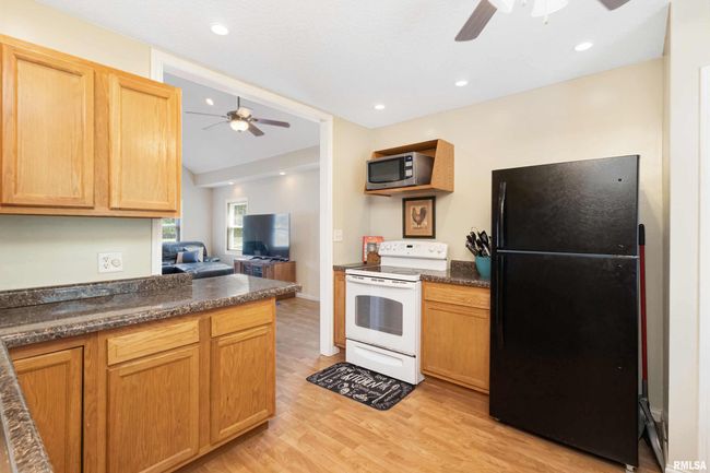 8326 Knoxville Rd, House other with 3 bedrooms, 2 bathrooms and null parking in Milan IL | Image 12