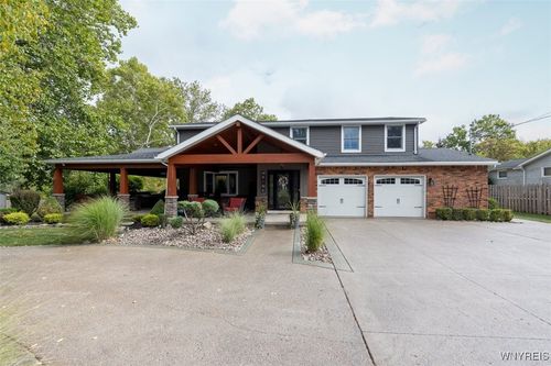 4675 Schurr Rd, Clarence, NY, 14031-2201 | Card Image