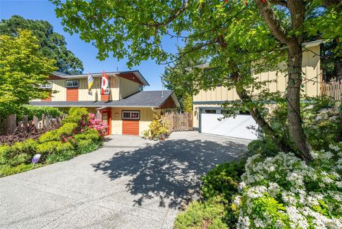 3259 Dolphin Dr, Nanoose Bay, BC, V9P9J1 | Card Image