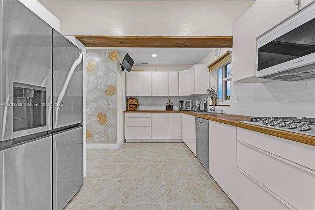 10371 Sw 146 Th St, House other with 5 bedrooms, 3 bathrooms and null parking in Miami FL | Image 14