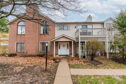 b-144 Holl Road Ne, North Canton, OH, 44720 | Card Image