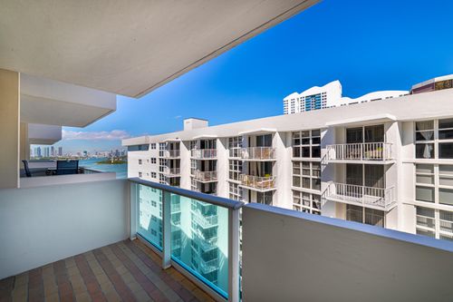 1521-1200 West Ave, Miami Beach, FL, 33139-4377 | Card Image