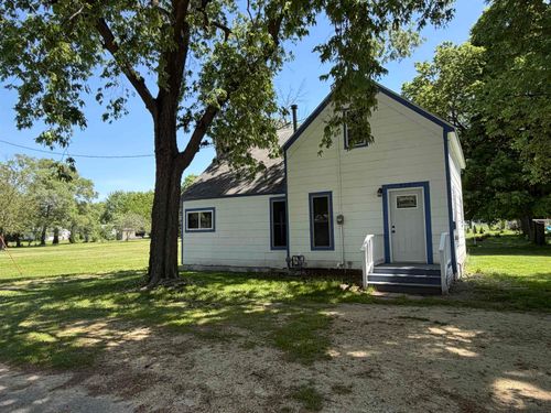 930 Pearl St, Lamont, IA, 50650-7708 | Card Image