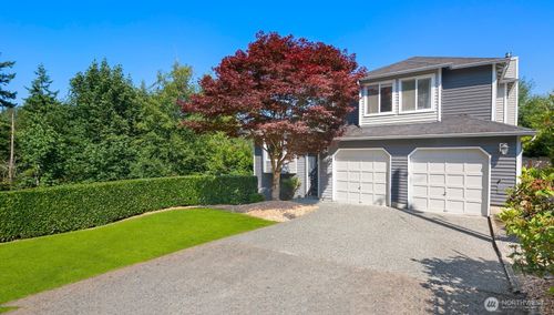 327 140th St Sw, Everett, WA, 98208-6902 | Card Image