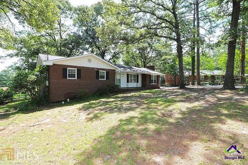 102 Shelia Dr, Warner Robins, GA, 31088-5418 | Card Image