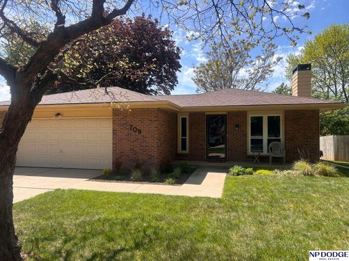 709 Sunny Slope Rd, Lincoln, NE, 68505-3164 | Card Image