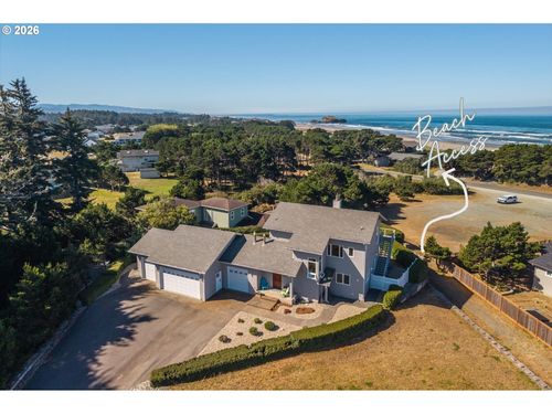 1122 Three Wood Dr, Bandon, OR, 97411-8873 | Card Image