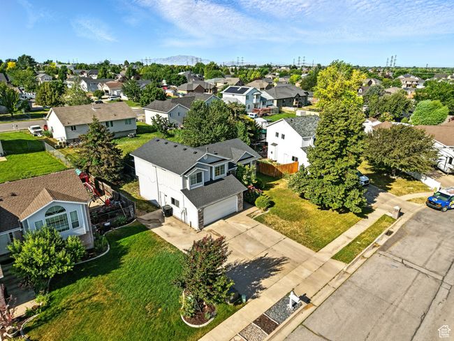Aerial view of residential area | Image 33