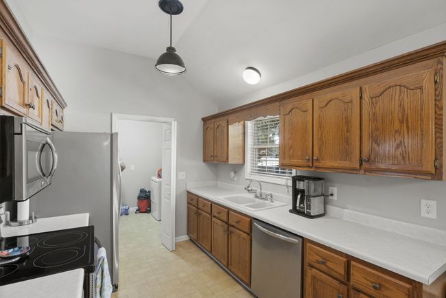 409 Grove St, House other with 3 bedrooms, 2 bathrooms and 2 parking in Greenbrier TN | Image 13