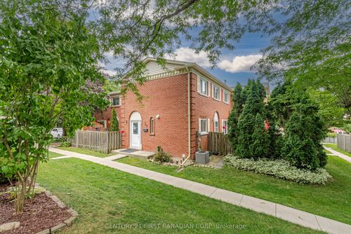 8-360 Homestead Crt, London, ON, N6G2E9 | Card Image