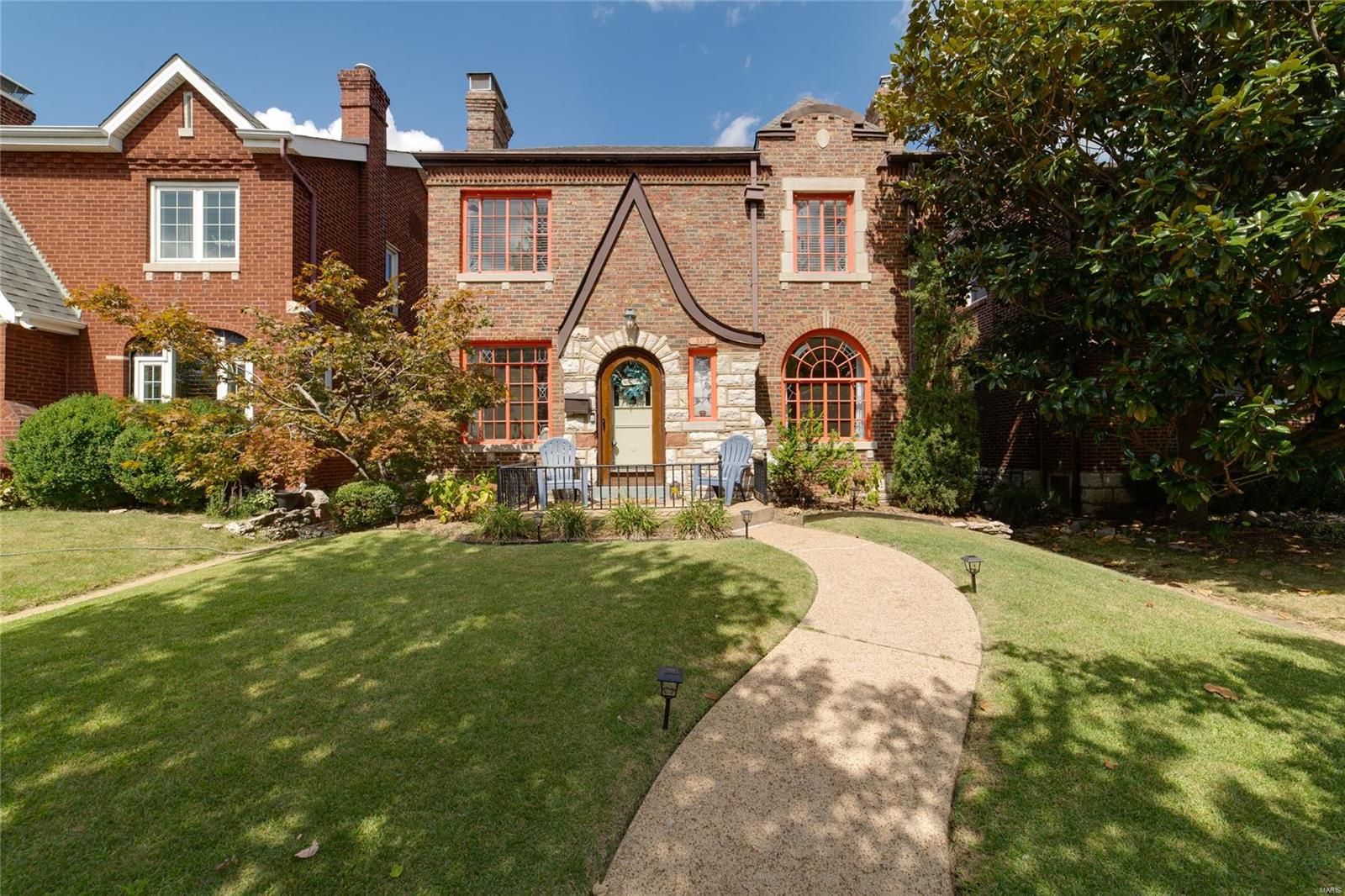 Lindenwood Ave, Saint Louis, MO 63109