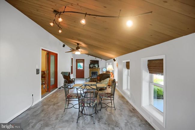 8812 S Susquehanna Trl, House other with 4 bedrooms, 3 bathrooms and null parking in Port Trevorton PA | Image 25