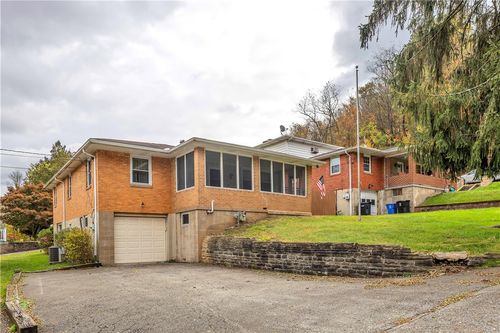 405 Antonelli Dr, Elizabeth Twp, PA, 15135-1001 | Card Image