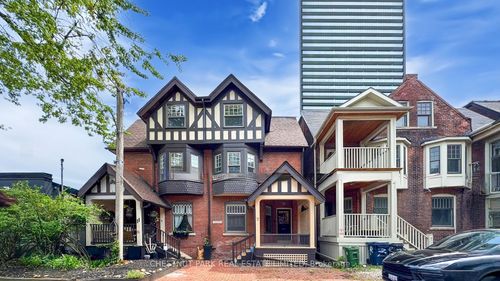 9 Edgedale Rd, Toronto, ON, M4X1N5 | Card Image