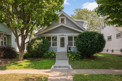 4025 27th Ave S, Minneapolis, MN, 55406-3045 | Card Image