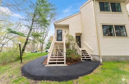 239 Deer Hl, South Salem, NY, 10590-2413 | Card Image