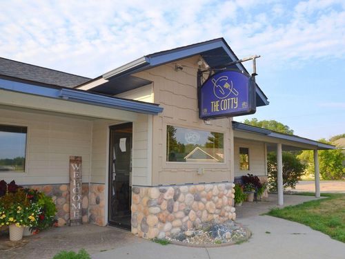 119 Main St Ne, Menahga, MN, 56464 | Card Image