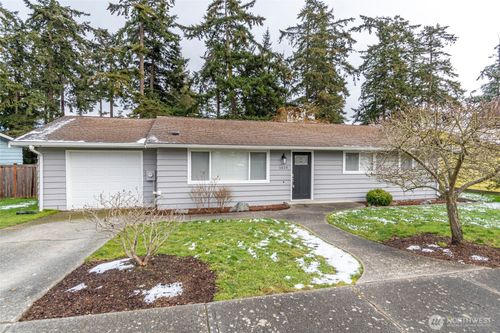 1024 Nw Anchor Dr, Oak Harbor, WA, 98277-2065 | Card Image