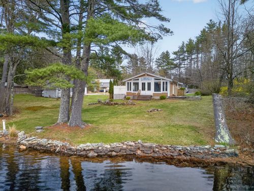 63 Concord Dr, Webster, NH, 03303-7908 | Card Image