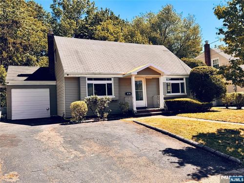 19-15 Hunter Pl, Fair Lawn, NJ, 07410-5227 | Card Image