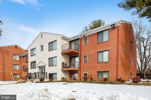 1-125 Clubhouse Dr Sw, LEESBURG, VA, 20175-4224 | Card Image